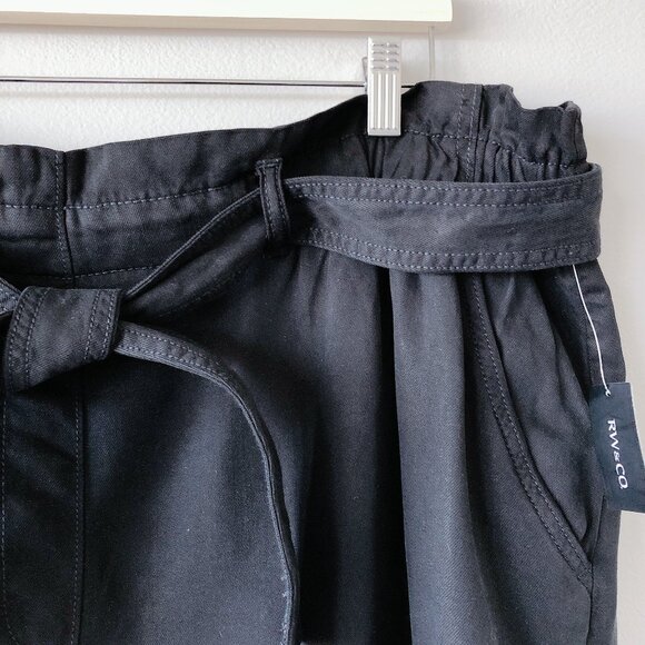 RW&Co Denim Shorts With Removable Sash XXL black shorts women’s - Picture 8 of 14